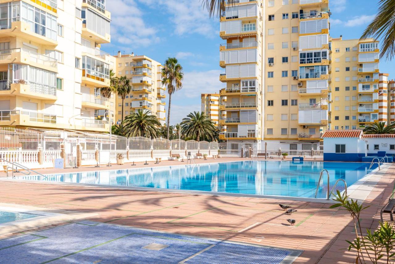 50 Mts With Sea Views Pool